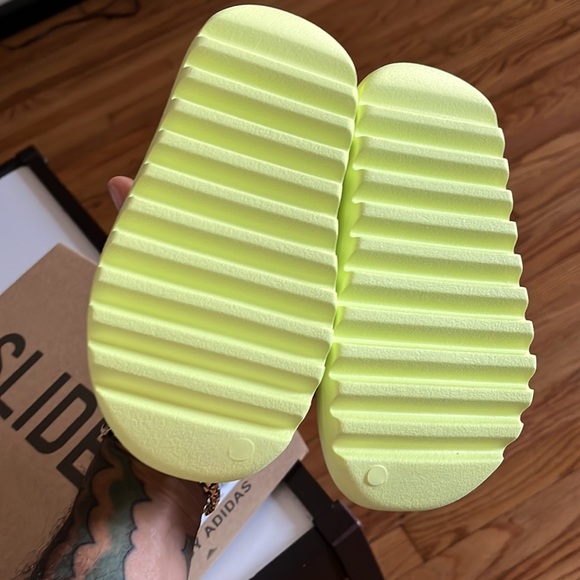 yeezy slide kids - Picture 3 of 3